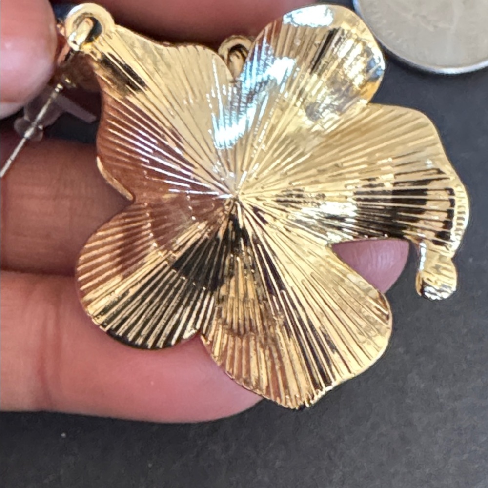 Betsy Johnson Tropical Hibiscus Dangle Earrings - Picture 8 of 11